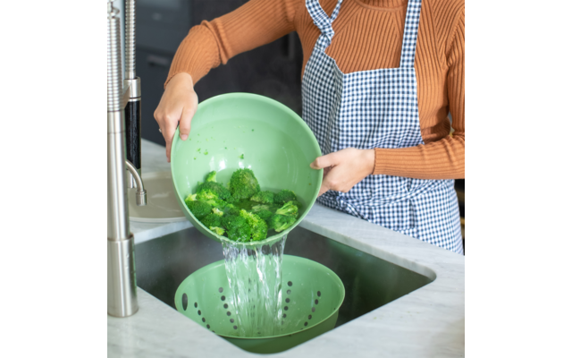 Koziol Sieb Palsby Abtropfsieb Nature Ash Grey – Bild 4